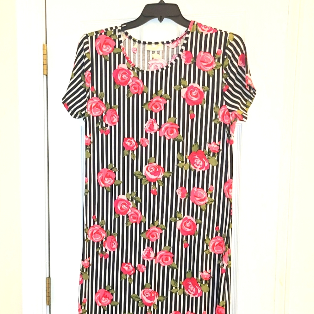 Floral tshirt dress